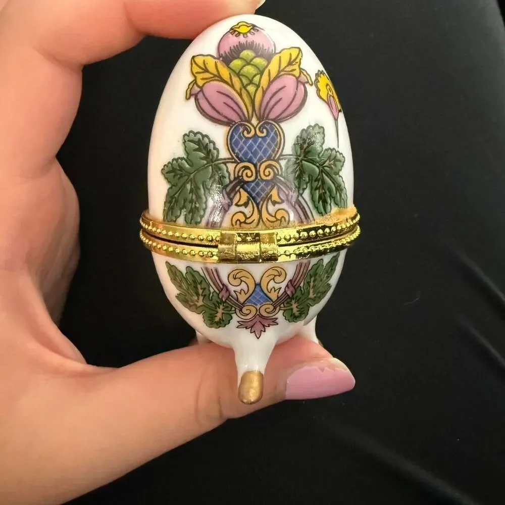 White and gold egg shaped trinket box with floral design #eggtastic